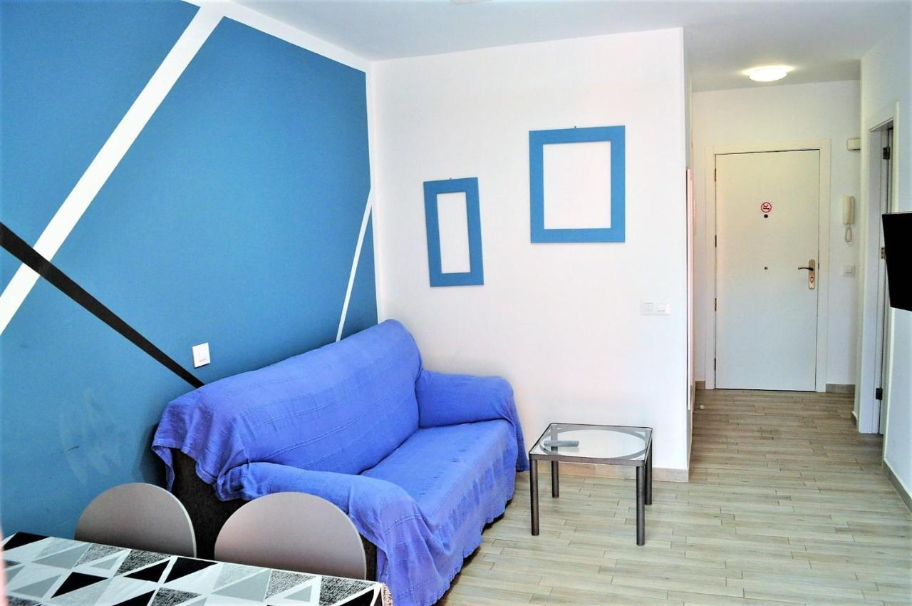 Cris Sol Apartments Los Cristianos  Bagian luar foto